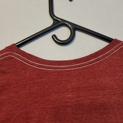 Billabong T-shirt M Wave Badge Logo Est 1973 Poly/Cotton/Rayon Brick Red V Good