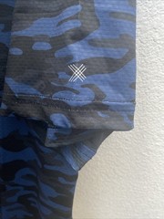 Kenneth Cole Active T Shirt Large Blue Camo Crew Neck Tech SS Tee NWT $49