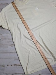 HJ0798-229 Nike ACG Men’s Max90 Loose Fit Heavyweight T-Shirt Light Khaki Size M