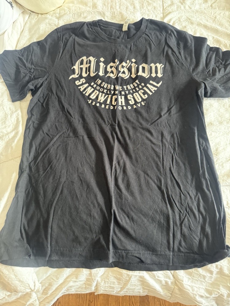 Mission Sandwich Social T-Shirt Size Xl