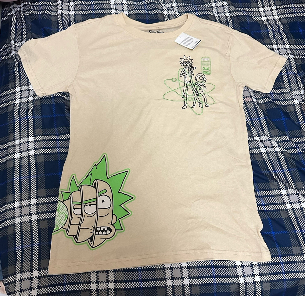 Rick and Morty Men’s M Regular Fit Crew Neck Short Sleeve Graphic Tee Beige
