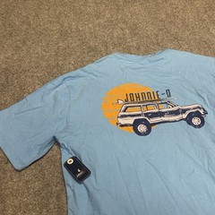 Johnnie-O Surf Wagon Short Sleeve Crew T-Shirt Mens Size Medium Malibu Blue NWT