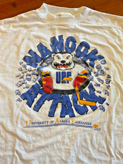 Vintage University of Alaska Fairbanks Nanook Attack White Tshirt Mens Sz Large