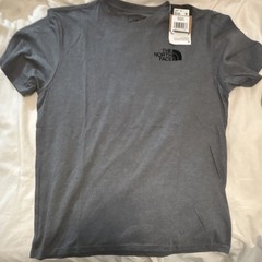 The North Face Men’s Short Sleeve T-Shirt with back graphic Size L