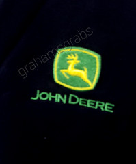 JOHN DEERE MEN’S EMBROIDERED VINTAGE LOGO T-SHIRT BLACK CREW NECK GREEN LOGO NWT