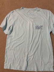 Short-sleeve Vineyard Vines t-shirt light blue island theme size Small