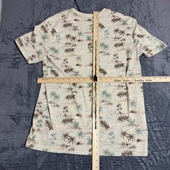 Free Planet Palm Tree Island Print T-Shirt Mens Medium Organic Cotton NWT