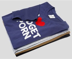 Men’s funny I love Midget Porn inappropriate T-shirt
