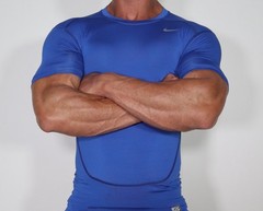 COMPRESSION BLUE MEN’S SHIRT SIZE MEDIUM