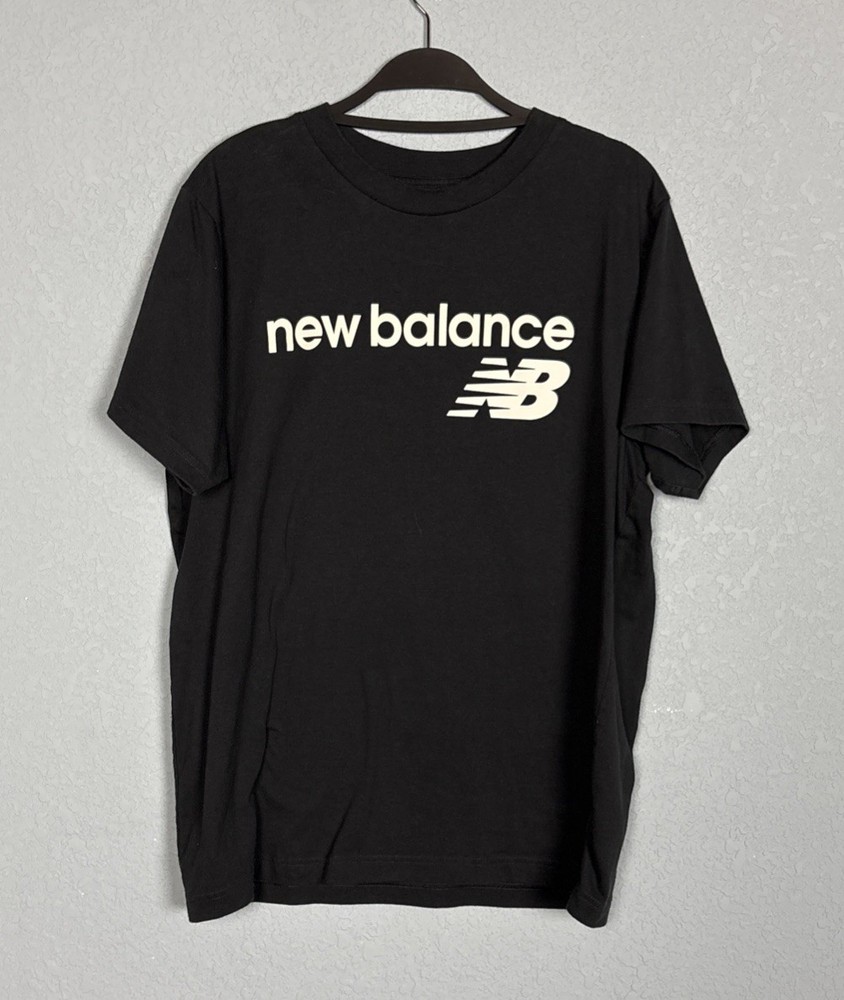 New Balance Men’s Large Graphic T-Shirt Black White Logo Tee Spellout