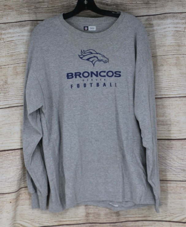 Team Apparel Men’s Size XL Denver Broncos Crewneck Long Sleeve Shirt Gray
