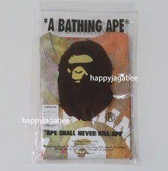 A BATHNIG APE Men’s TIE DYE COLLEGE RELAXED FIT TEE 1M30109004
