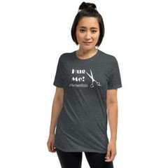 HUG ME #VACINAATED STYLIST SHORT-SLEEVE UNISEX T-SHIRT – 100% Ring-spun Cotton