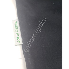 JOHN DEERE MEN’S EMBROIDERED VINTAGE LOGO T-SHIRT BLACK CREW NECK GREEN LOGO NWT