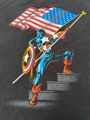 Vintage Captain America Graphic T-Shirt, Size Large.￼