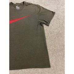 Nike T-Shirt Mens XL Olive Green Excellent Embroidered Red Swoosh Athletic Cut