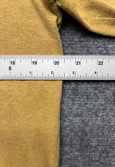 Patagonia Yellow T-Shirt Men’s Large Short Sleeve Graphic Logo Tee