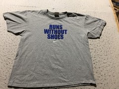 Nike T Shirt Mens L Large Gray Runs Without Shoes Spell Out Crew Neck Running