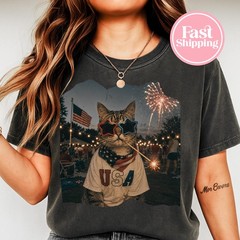 Funny Patriotic Cat T Shirt Vintage 4th of July American Cat Graphic