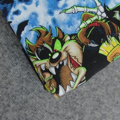 Six Flags T Shirt XL Looney Tunes Zombie Horror Halloween Fright Night Marvin