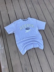 Vintage Reebok 1895 Heritage Logo T-Shirt Sportswear Grey Mens Small Y2K Retro