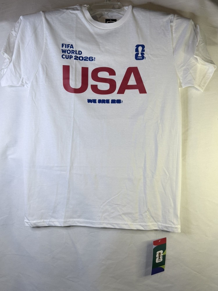 OFFICIAL MERCHANDISE FIFA World Cup 2026 USA White red, blue lettering Men’s L