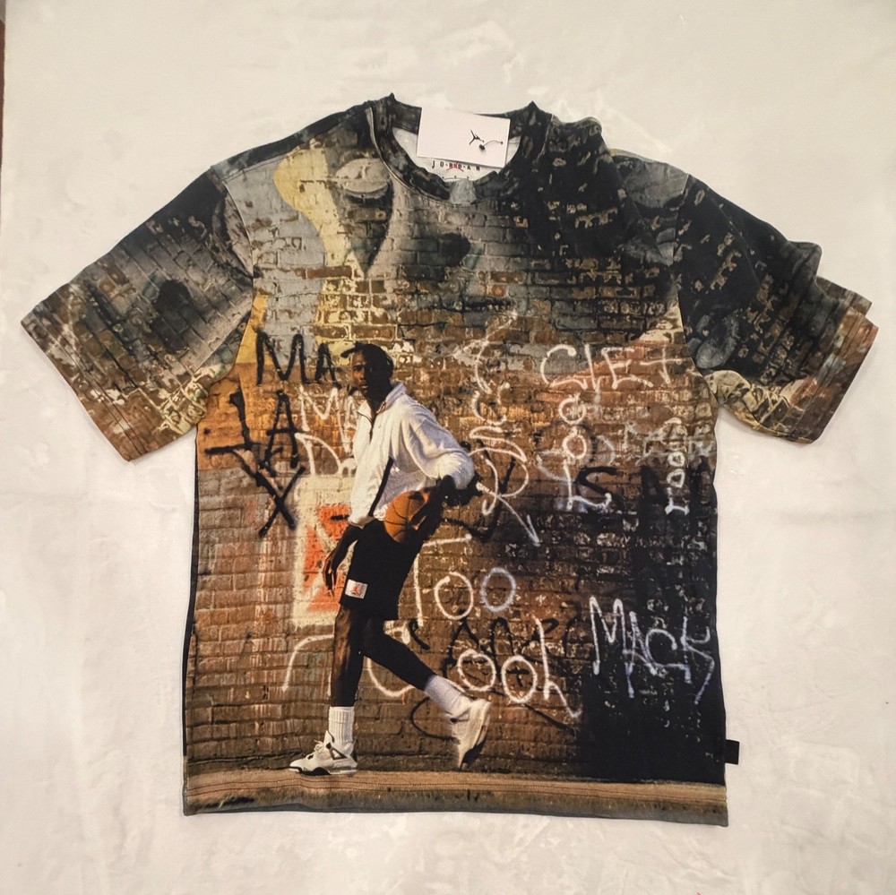 Size M Nike Air Jordan 85 Men’s Graphic T-Shirt HQ9006-045