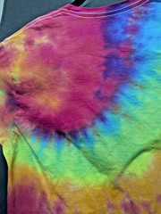 Handmade Tie Dye Rainbow Spiral Large Tee Shirt 20.5″ W X 27.5″ L Gildan Cotton