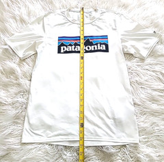 Mens Patagonia T shirt white XS Polyester / Elastane Short Sleeve
