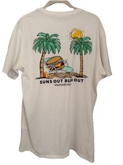Vineyard Vines Men’s White ‘Suns Out Buns Out’ Graphic Pocket Tee Size S