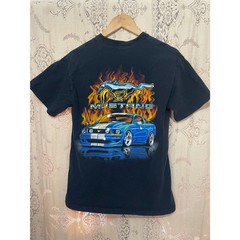 Gildan: vintage mustang shirt