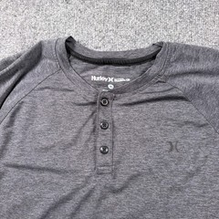 Hurley Buckle Henley Shirt Mens Medium Gray Short Sleeve Raglan