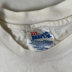 Vintage Famous Smoke Shop Shirt Mens XL White Graphic Hanes Beefy-T Made USA 90s