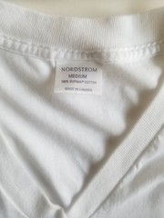 Nordstrom V-Neck Classic Fit Short SLV Supima Cotton Men T-Shirt M