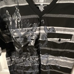 Denim & Rivers T-Shirt Black Gray Striped Men’s V-Neck Pocket Short Sleeve M