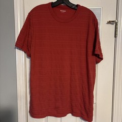 Old Navy Crewneck Red Ribbed Shirt Mens Size Large Cotton/Poly Blend