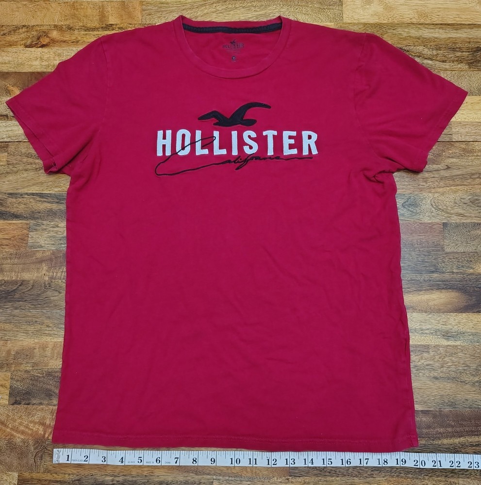 Hollister California Men’s T-Shirt Red Embroidered Logo Spellout Short Sleeve M