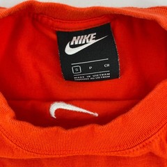 Nike Mens Small Center Swoosh Embroidered T-Shirt Bright Orange Sportswear Tee