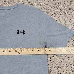 Under Armour Shirt Mens Small Gray Black Logo Heatgear Athletic Outdoors A7*