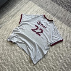 y2k ringer qatar airlines 2022 fifa world cup shirt – no tag fits like xl