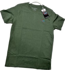 EHT Collection’s Men’s classic regular crew neckline100% Organic cotton T-Shirt.