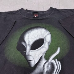 Fashion Victim Alien Point Shirt Large 1995 Single Stitch Glow in the Dark Faded