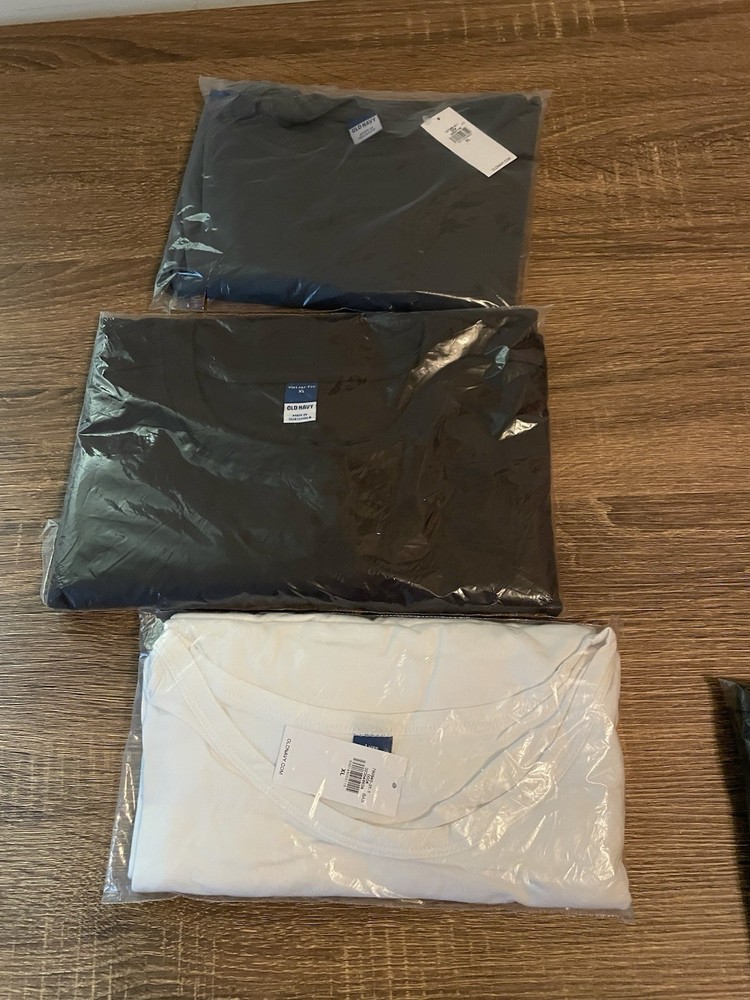Old Navy Men’s Crew Neck Solid Short Sleeve T-Shirt Lot 3 Black/White