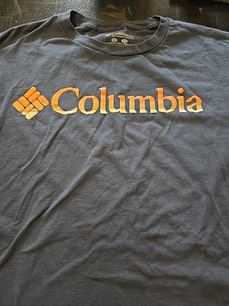columbia t shirt men xl. Navy Blue, Big Logo At Front.