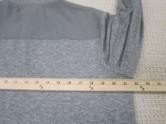 Tek Gear Shirt Mens Medium Gray 1/4 Zip Pullover Polyester Spandex Athletic
