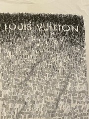 Gorgeous LV Louis Vuitton Sz S Printed Signature Designer T-Shirt White Monogram