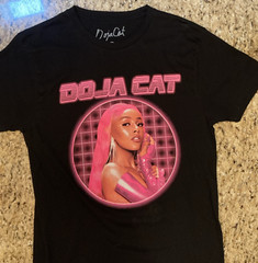 Doja Cat graphic t-shirt NWOT M