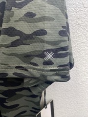 Kenneth Cole Active T Shirt Large Green Camo Crew Neck Tech SS Tee NWT $49