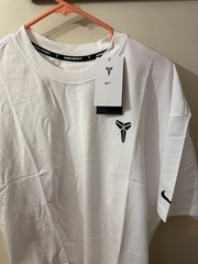 Nike Kobe Bryant Mamba Mentality Men’s Loose Fit White Shirt Size XL