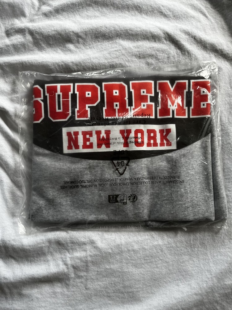 Supreme New York Tee Heather Grey Men’s Medium – SS23 – BRAND NEW